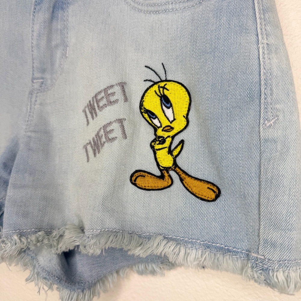 GAP Kids Looney Tunes Tweety Bird Embroidered Denim Cutoff Jean Shorts - Picture 5 of 12